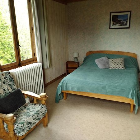 엠브룬 Le Vieux Chalet B&B 외부 사진